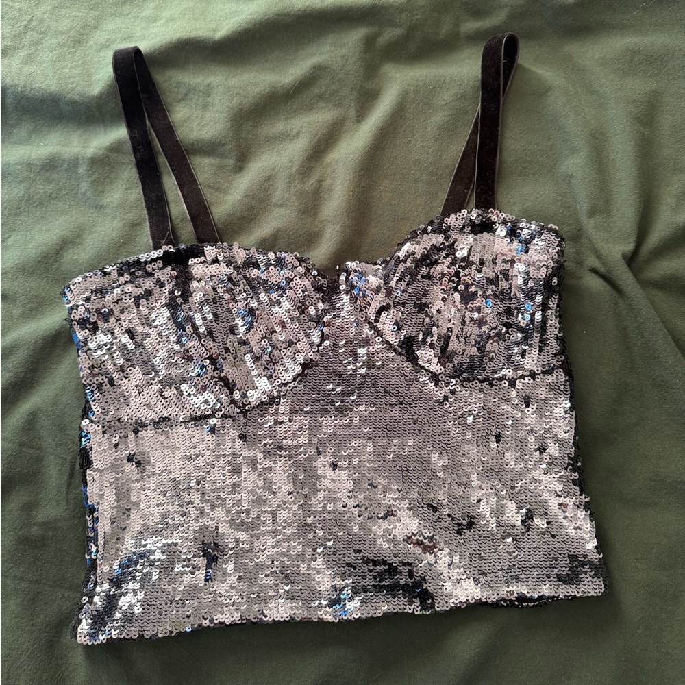 Black sequin/dark silvery top that can be with velvet straps or strapless